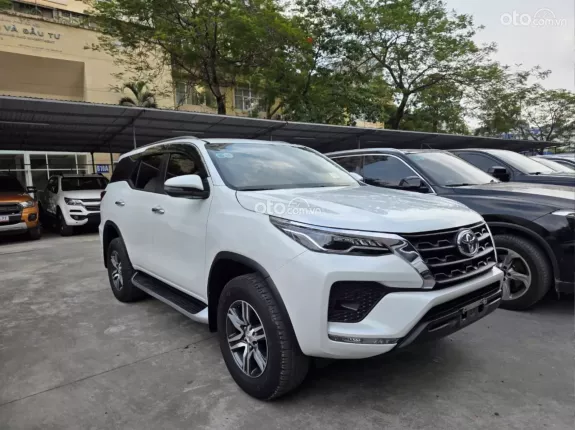 Toyota Fortuner 2.4G 4x2 AT  2023 - Mới lắm