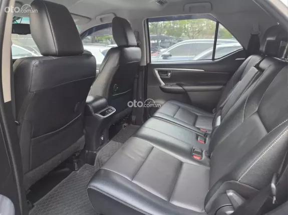Toyota Fortuner 2.4G 4x2 AT  2023 - Mới lắm