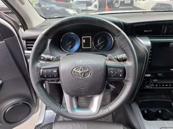 Toyota Fortuner 2.4G 4x2 AT  2023 - Mới lắm