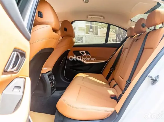 BMW 320i Sport Line 2025 - CHẤT XE SIÊU MỚI