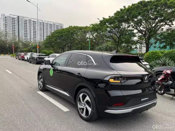 VinFast VF8 Eco 2023 - Vẫn 2 cầu, full adas không mua thì mua xe nào