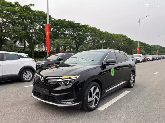 VinFast VF8 Eco 2023 - Vẫn 2 cầu, full adas không mua thì mua xe nào