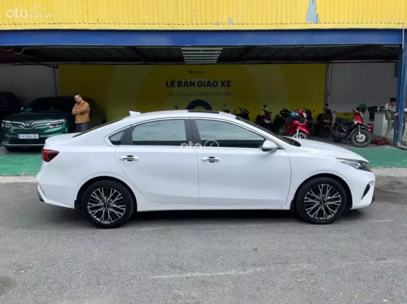 Kia K3 2.0 Premium 2024 - Xe đẹp - sẵn giao ngay