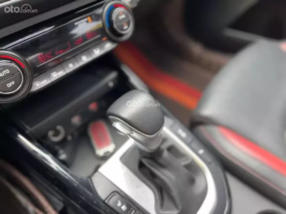 Kia K3 2.0 Premium 2024 - Xe đẹp - sẵn giao ngay