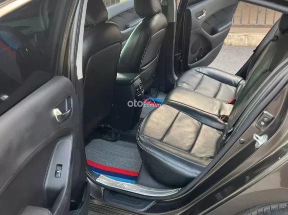 Kia K3 1.6AT 2015 - Xe chất, máy số keo chỉ zin. Màn hình, cam lùi đủ. Nội ngoại thất đẹp Mọi chức năng hoàn