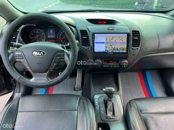 Kia K3 1.6AT 2015 - Xe chất, máy số keo chỉ zin. Màn hình, cam lùi đủ. Nội ngoại thất đẹp Mọi chức năng hoàn