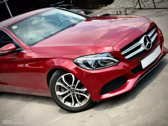 Mercedes-Benz C200 2017 - Model 2018 tư nhân 1 chủ từ đầu