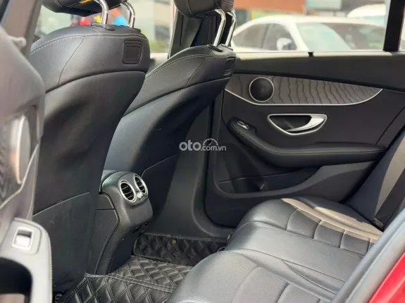 Mercedes-Benz C200 2017 - Model 2018 tư nhân 1 chủ từ đầu