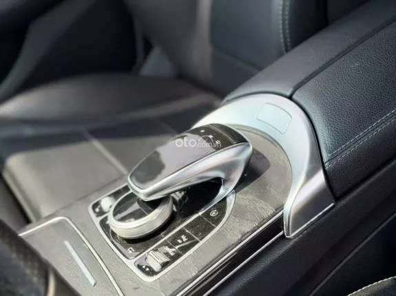 Mercedes-Benz C200 2017 - Model 2018 tư nhân 1 chủ từ đầu