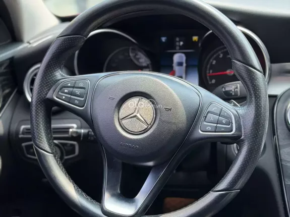 Mercedes-Benz C200 2017 - Model 2018 tư nhân 1 chủ từ đầu