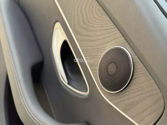 Mercedes-Benz C200 2017 - Model 2018 tư nhân 1 chủ từ đầu