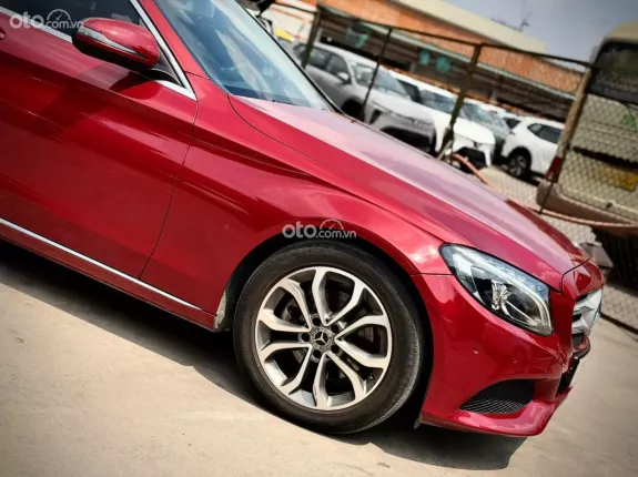 Mercedes-Benz C200 2017 - Model 2018 tư nhân 1 chủ từ đầu