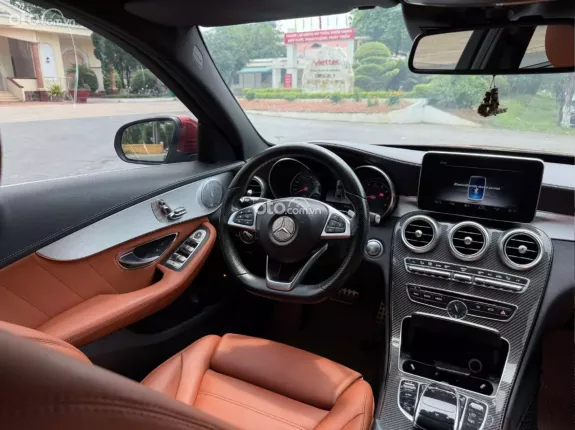 Mercedes-Benz C300 AMG 2018 - Màu đỏ cực đẹp, tư nhân chính chủ
