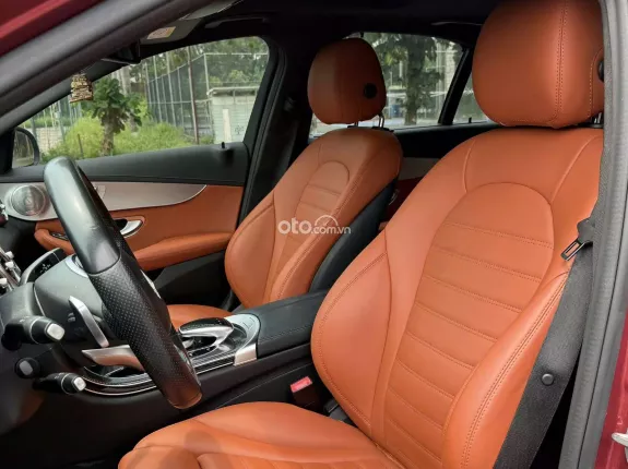 Mercedes-Benz C300 AMG 2018 - Màu đỏ cực đẹp, tư nhân chính chủ