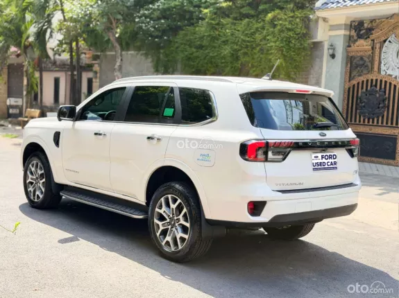 Ford Everest Titanium 2.0L AT 4WD 2024 - FORD EVEREST 2024 TITANIUM BI-TURBO 4x4 1 chủ chạy lướt