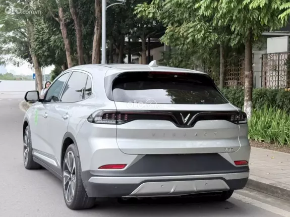 VinFast VF8 Plus 2023 - Hồ sơ cầm tay giao ngay trong ngày