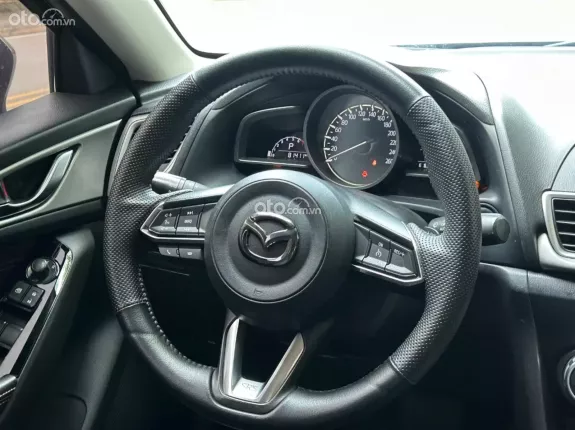 Mazda 3 1.6 AT 2017 - Phanh điện tử