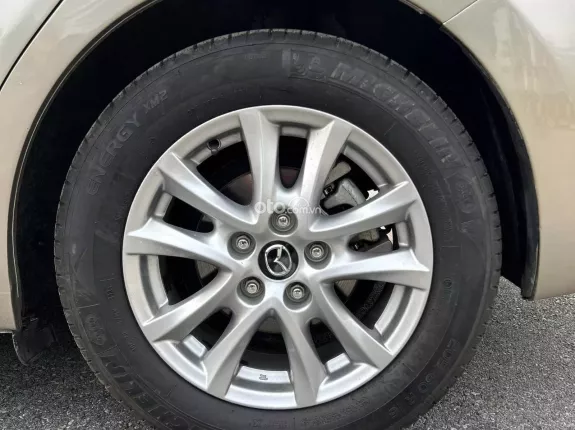 Mazda 3 1.6 AT 2017 - Phanh điện tử
