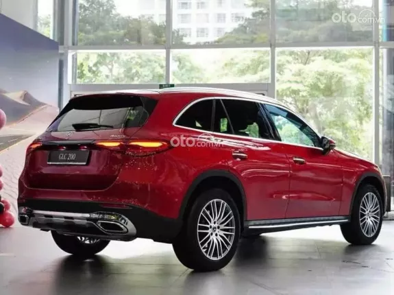 Mercedes-Benz GLC 200 4Matic 2020 - Xe đẹp, đủ hồ sơ sang tên, giá tốt liên hệ em