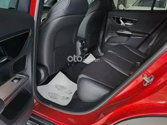 Mercedes-Benz GLC 200 4Matic 2020 - Xe đẹp, đủ hồ sơ sang tên, giá tốt liên hệ em