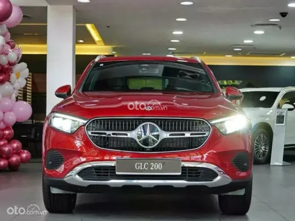 Mercedes-Benz GLC 200 4Matic 2020 - Xe đẹp, đủ hồ sơ sang tên, giá tốt liên hệ em