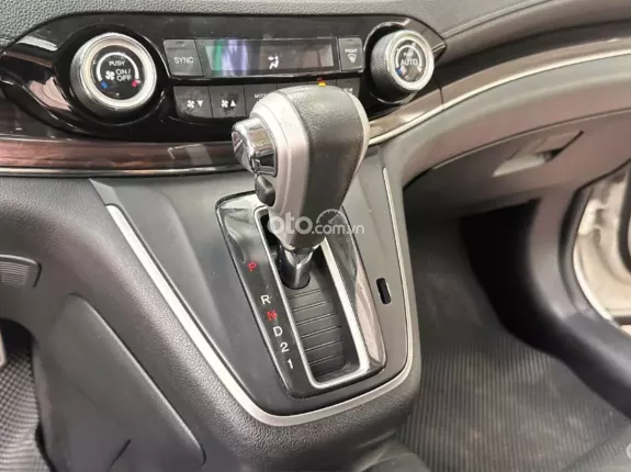 Honda CR-V 2.4L TG 2015 - Xe chạy siêu ít, giá tốt liên hệ em