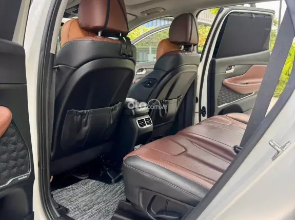 Hyundai Santa Fe 2.2 Dầu Cao cấp 2022 - Xe gia đình đi cực giữ gìn, bản cao cấp