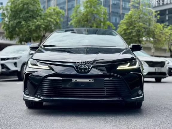 Toyota Corolla Altis 1.8 V 2022 - Odo 4.3v km BH chính hãng