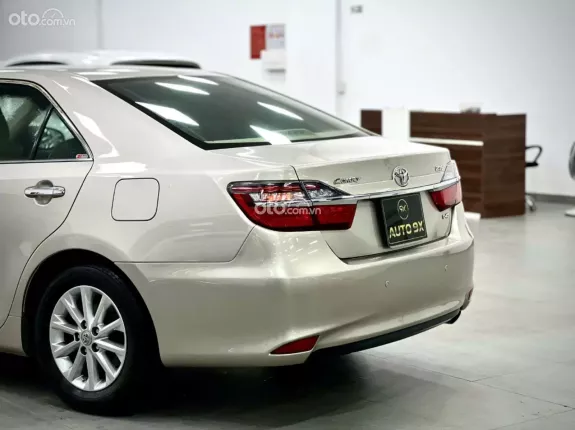 Toyota Camry 2.0E 2015 - ĐẲNG CẤP CHỦ TỊCH - XE ĐẸP CÓ SẴN GIAO NGAY