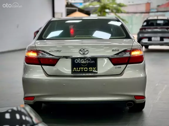 Toyota Camry 2.0E 2015 - ĐẲNG CẤP CHỦ TỊCH - XE ĐẸP CÓ SẴN GIAO NGAY