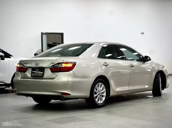 Toyota Camry 2.0E 2015 - ĐẲNG CẤP CHỦ TỊCH - XE ĐẸP CÓ SẴN GIAO NGAY