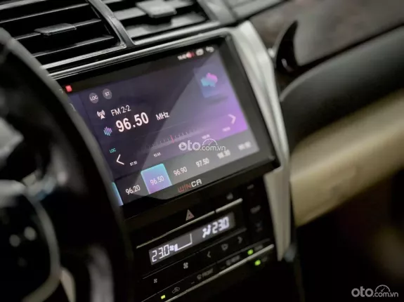 Toyota Camry 2.0E 2015 - ĐẲNG CẤP CHỦ TỊCH - XE ĐẸP CÓ SẴN GIAO NGAY