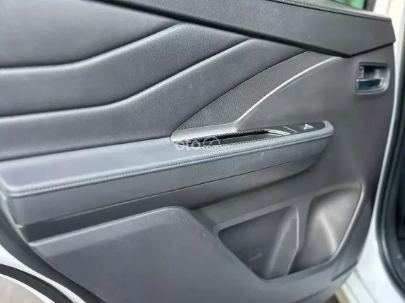 Mitsubishi Xpander 1.5 AT  2020 - Động cơ xăng 1.5L mạnh mẽ, hộp số tự động mượt mà