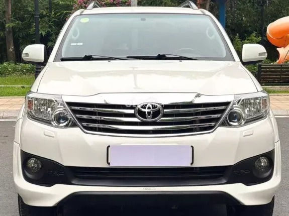 Toyota Fortuner 2.7V TRD 4x4 2015 - Phiên bản cao cấp 2 cầu full option
