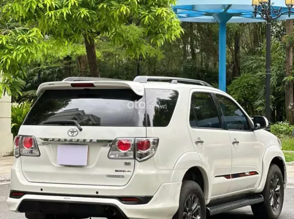 Toyota Fortuner 2.7V TRD 4x2 2014 - SUV 7 chỗ thể thao mạnh mẽ, bền bỉ