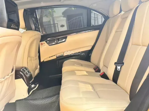 Mercedes-Benz S500 2008 - Trang bị nhiều phụ kiện