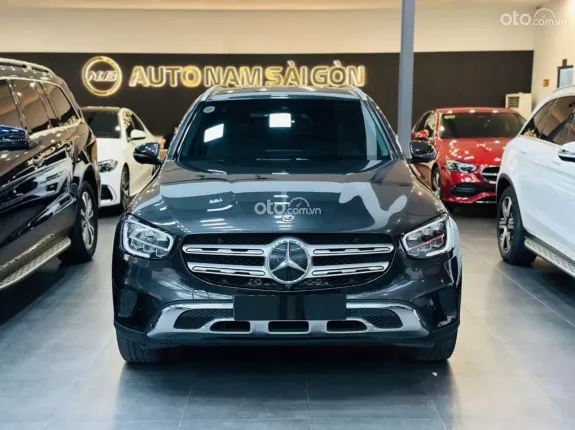 Mercedes-Benz GLC 200 4Matic 2021 - Xe trang bị full option, giá tốt sang tên ngay