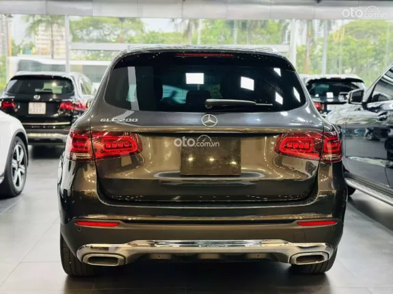 Mercedes-Benz GLC 200 4Matic 2021 - Xe trang bị full option, giá tốt sang tên ngay