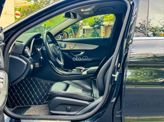 Mercedes-Benz C200 2.0 AT 2015 - Màn hình Android cảm ứng tràn viền
