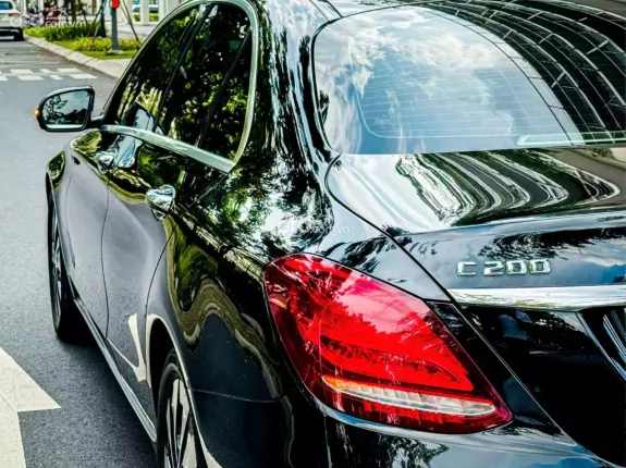 Mercedes-Benz C200 2.0 AT 2015 - Màn hình Android cảm ứng tràn viền
