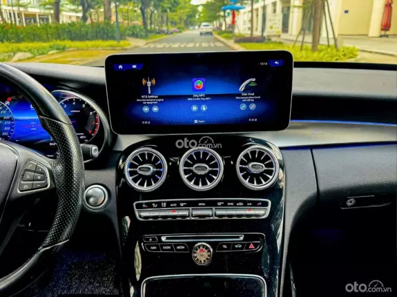 Mercedes-Benz C200 2.0 AT 2015 - Màn hình Android cảm ứng tràn viền