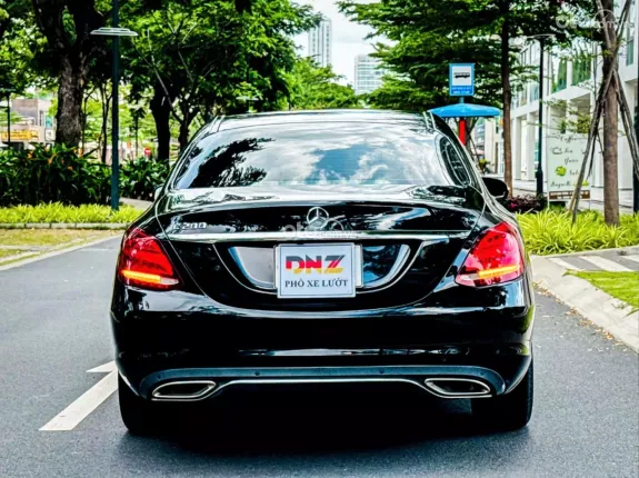 Mercedes-Benz C200 2.0 AT 2015 - Màn hình Android cảm ứng tràn viền