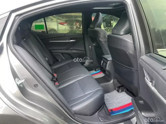 Toyota Camry 2.0Q 2025 - Xe siêu lướt