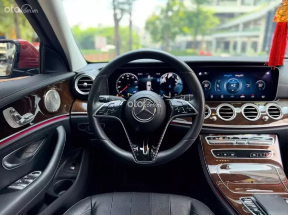Mercedes-Benz E200 Exclusive V1 2022 - E200 Exclusiver 2022 V1