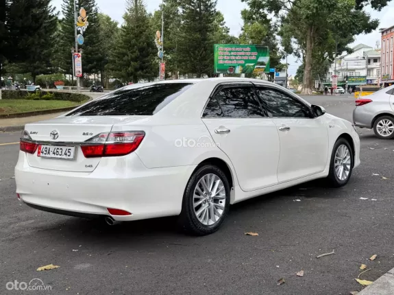 Toyota Camry 2.0E 2018 - Hàng hiếm