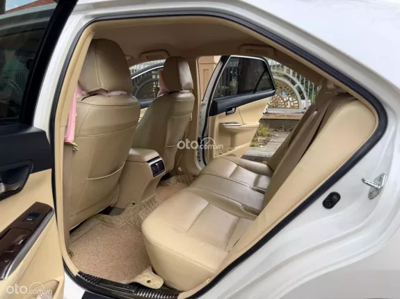 Toyota Camry 2.0E 2018 - Hàng hiếm