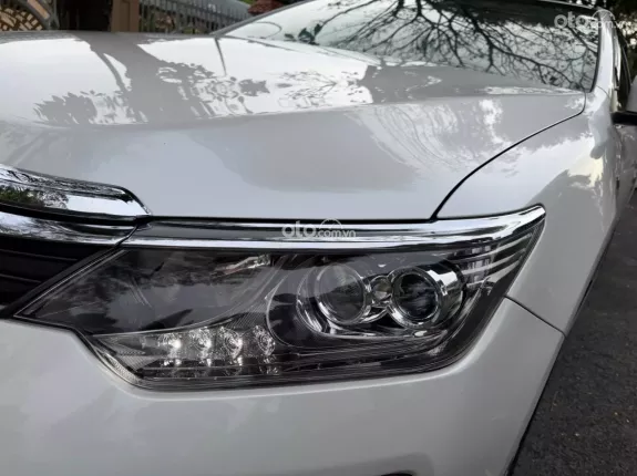 Toyota Camry 2.0E 2018 - Hàng hiếm