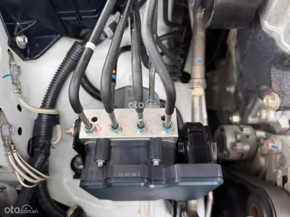 Toyota Camry 2.0E 2018 - Hàng hiếm