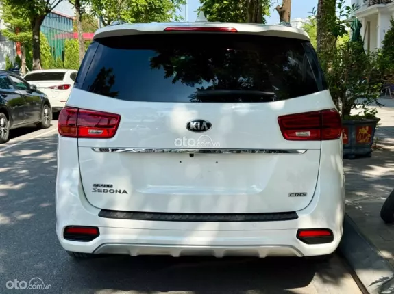 Kia Sedona 2.2 DAT 2018 - Kia Sedona 2.2L máy dầu sản xuất cuối 2018, phom mới 2019 bản cao cấp Full option