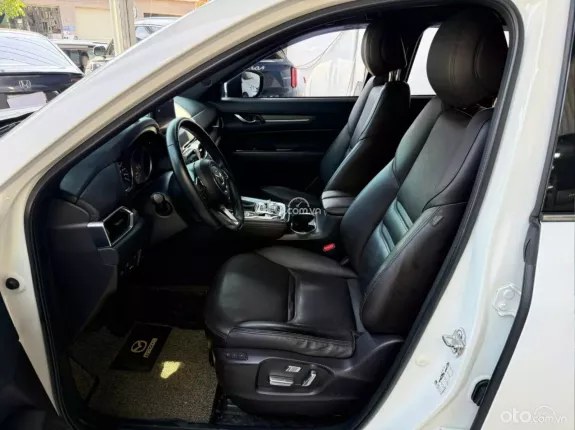 Mazda CX-8 Luxury 2021 - Chất xe đẹp - Nội thất xe còn mới